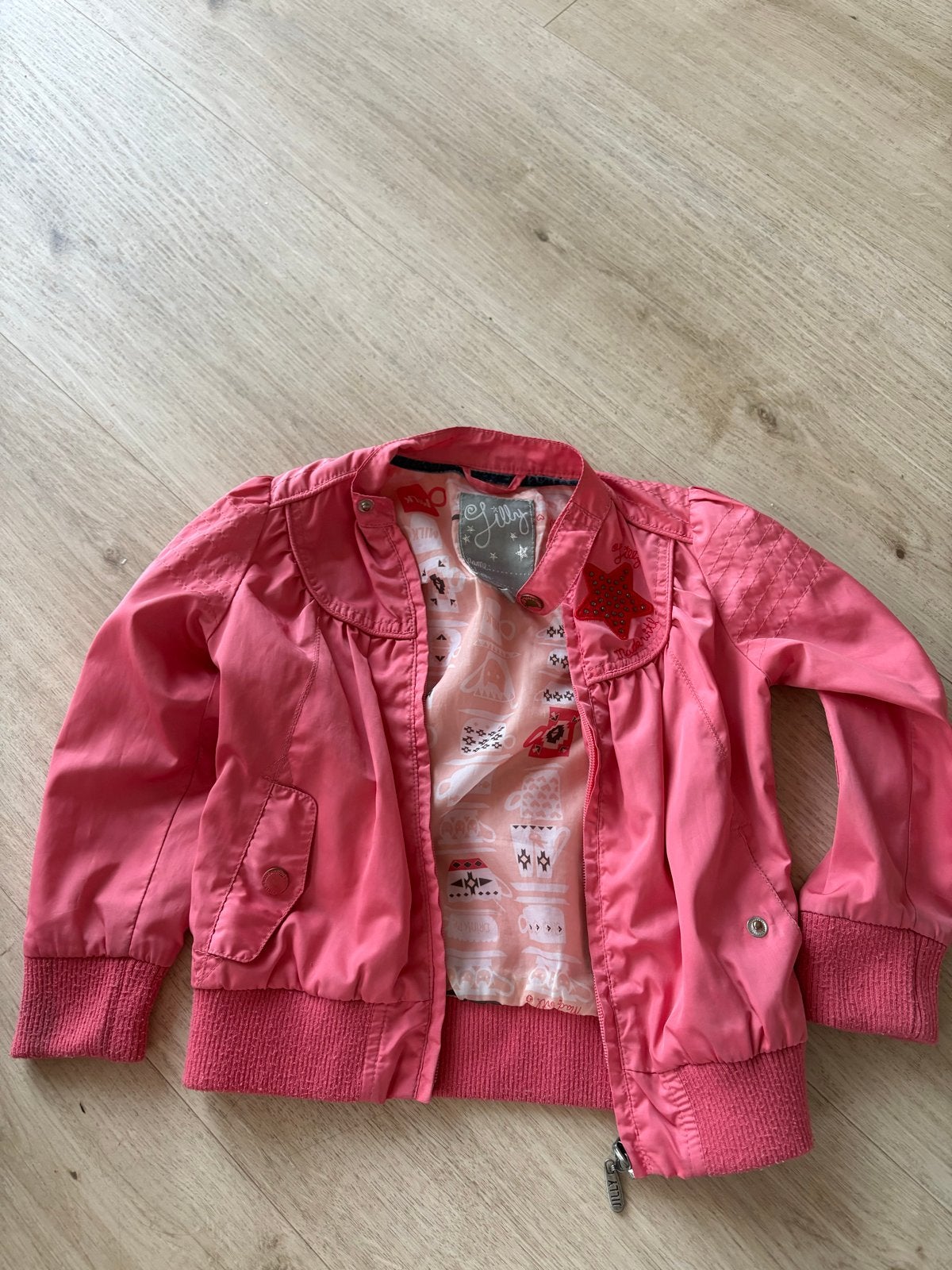 Roze jasje maat 104 van Oilily, Ophalen, Gebruikt, Meisje, Jas