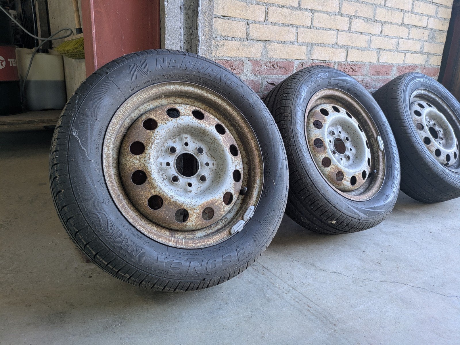 Stalen velgen 14 inch 4x98 wielen + banden, Auto-onderdelen, Ophalen, 14 inch, 175 mm, Zomerbanden