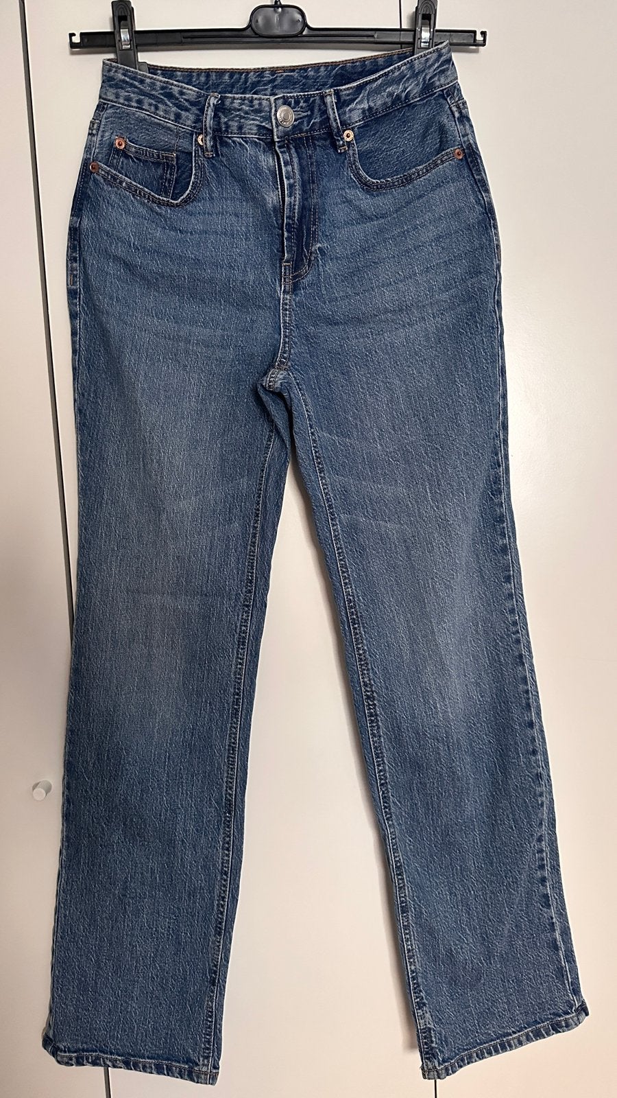 Vero Moda spijkerbroen, Kleding | Dames, Spijkerbroeken en Jeans, Ophalen of Verzenden, Zo goed als nieuw, Blauw, W27 (confectie 34) of kleiner