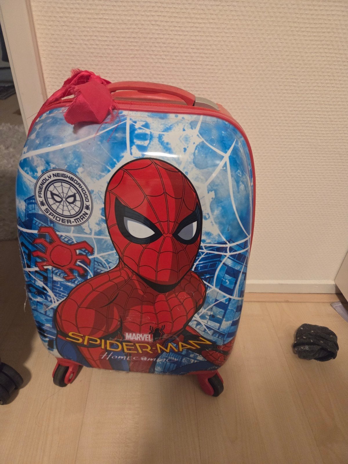 Spiderman Kinderkoffer met Wieltjes - Gebruikt, Wieltjes, 30 cm of meer, Gebruikt, Minder dan 40 cm