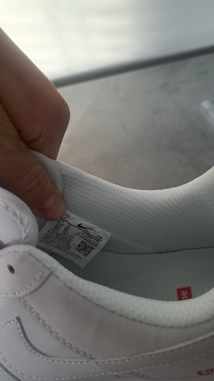 Nike air force supreme, Kinderen en Baby's, Kinderkleding | Schoenen en Sokken, Ophalen, Jongen of Meisje, Schoenen, Nieuw
