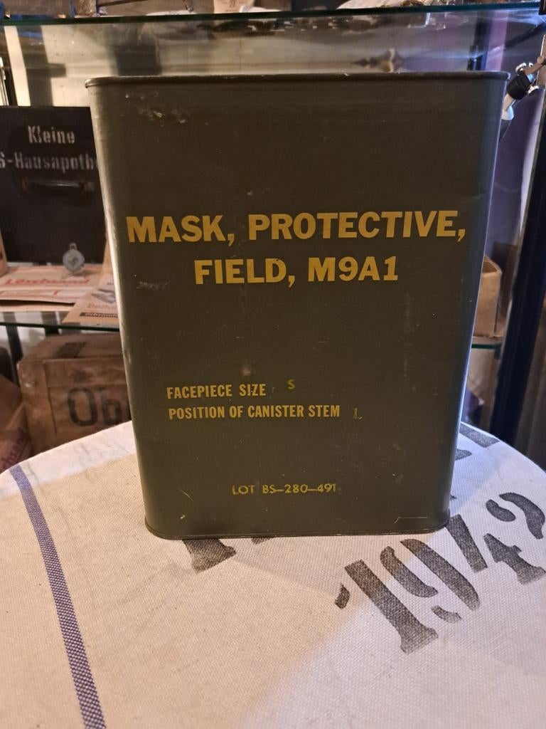 M9A1 gasmasker in blikken verpakking, Ophalen of Verzenden, Landmacht, Nederland