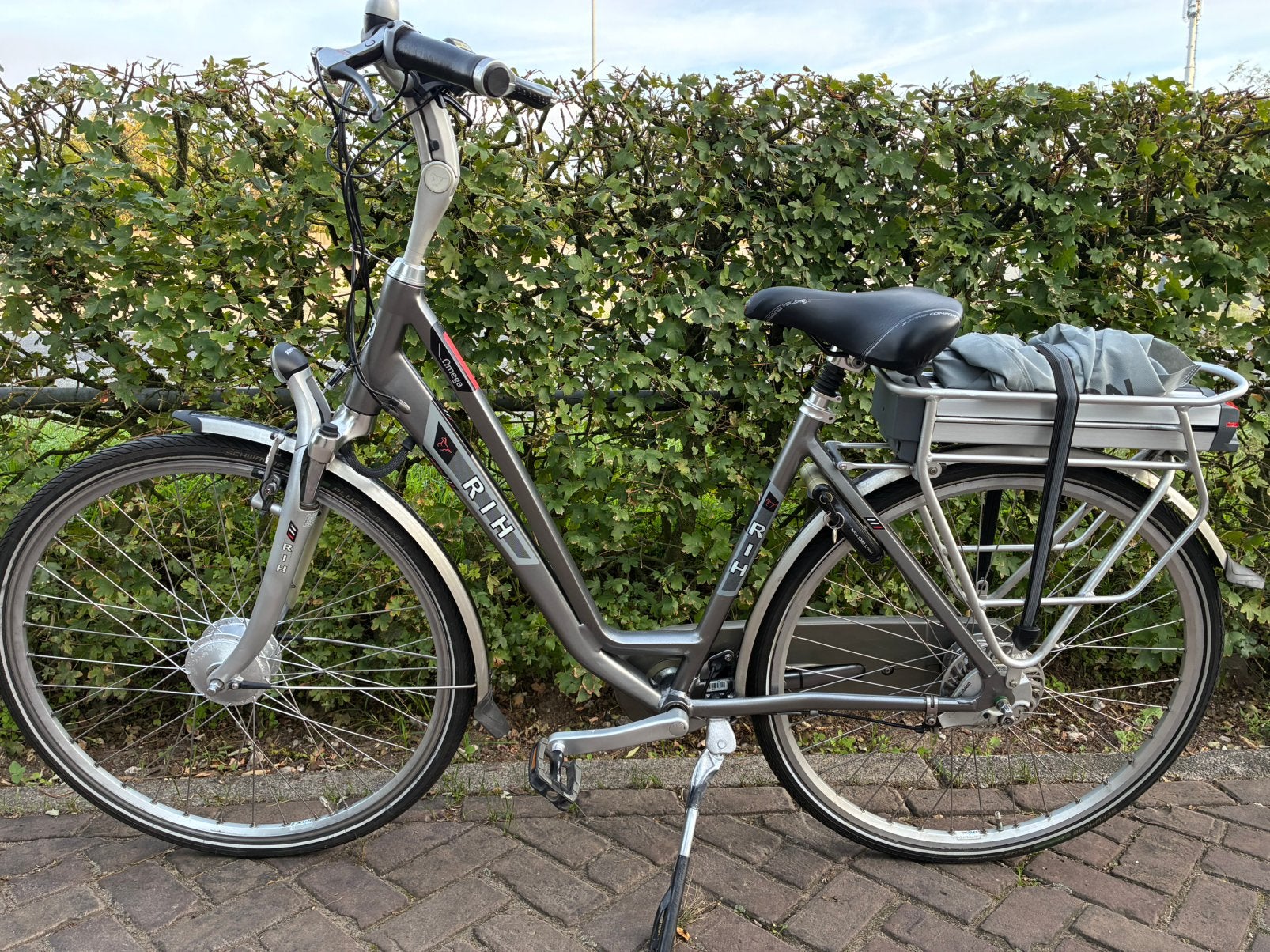 RIH elektrische damesfiets met nagenoeg nieuwe accu, 47 tot 51 cm, Ophalen of Verzenden, Zo goed als nieuw, Overige merken