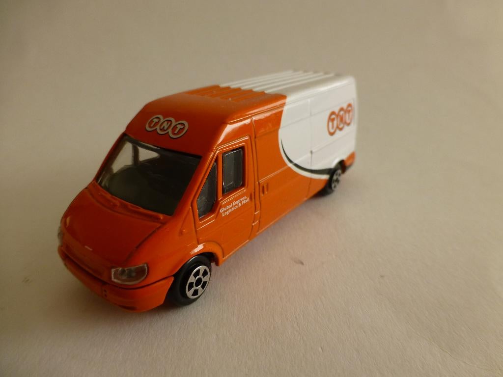 Corgi 1:64 Ford Transit TNT, Hobby en Vrije tijd, Modelauto's | Overige schalen, Ophalen of Verzenden, Zo goed als nieuw, Auto