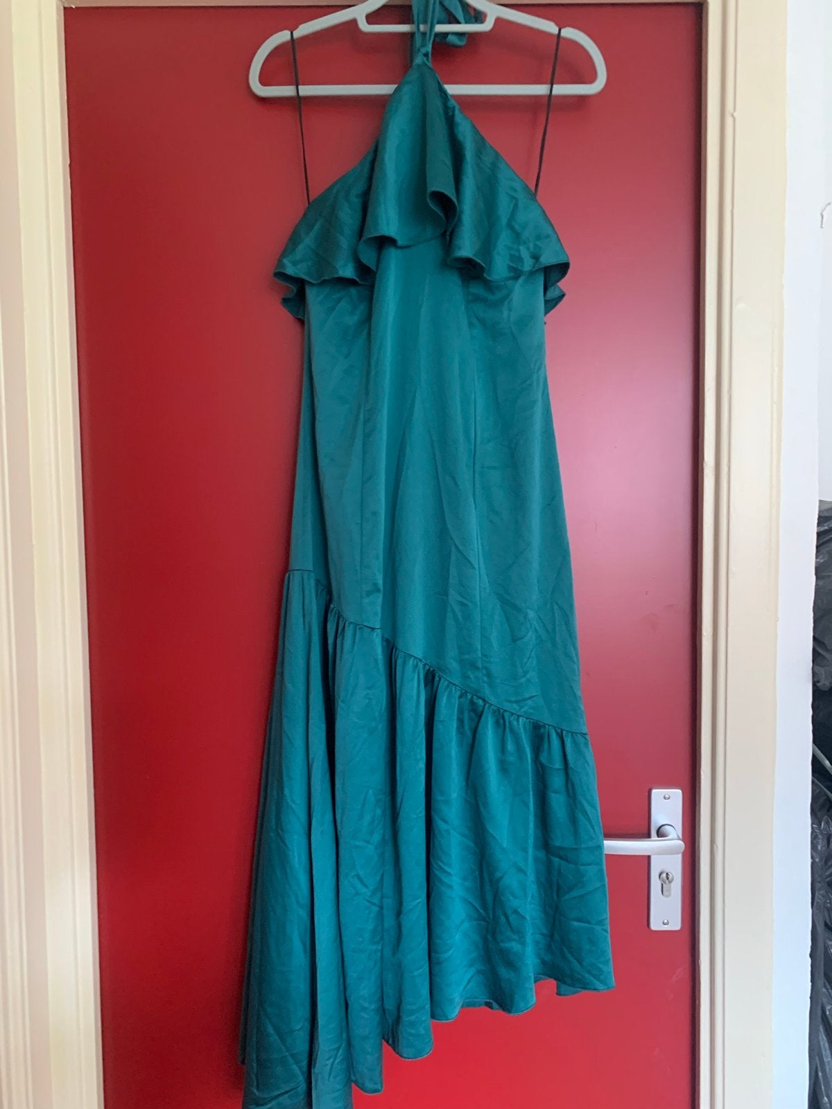 Elegante smaragdgroene maxi jurk met ruches, maat 38, Maat 38/40 (M), Nieuw, Ophalen of Verzenden, Onder de knie