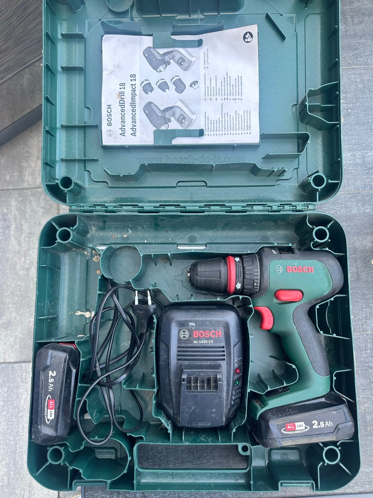 Bosch Schroef/Boormachine met Hamerstand, 2 Accu's en Koffer, Gebruikt, Ophalen of Verzenden, Boor- en Schroefmachine, Minder dan 400 watt