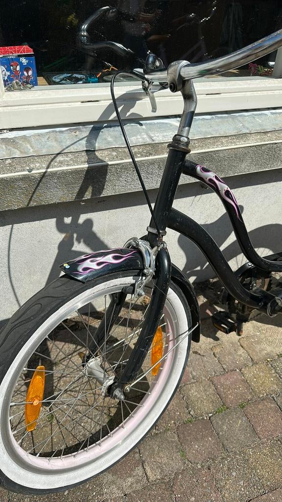 Electra Cruiser Kinderfiets Zwart met Roze Vlammen, Fietsen en Brommers, Fietsen | Vouwfietsen, Zo goed als nieuw, Ophalen
