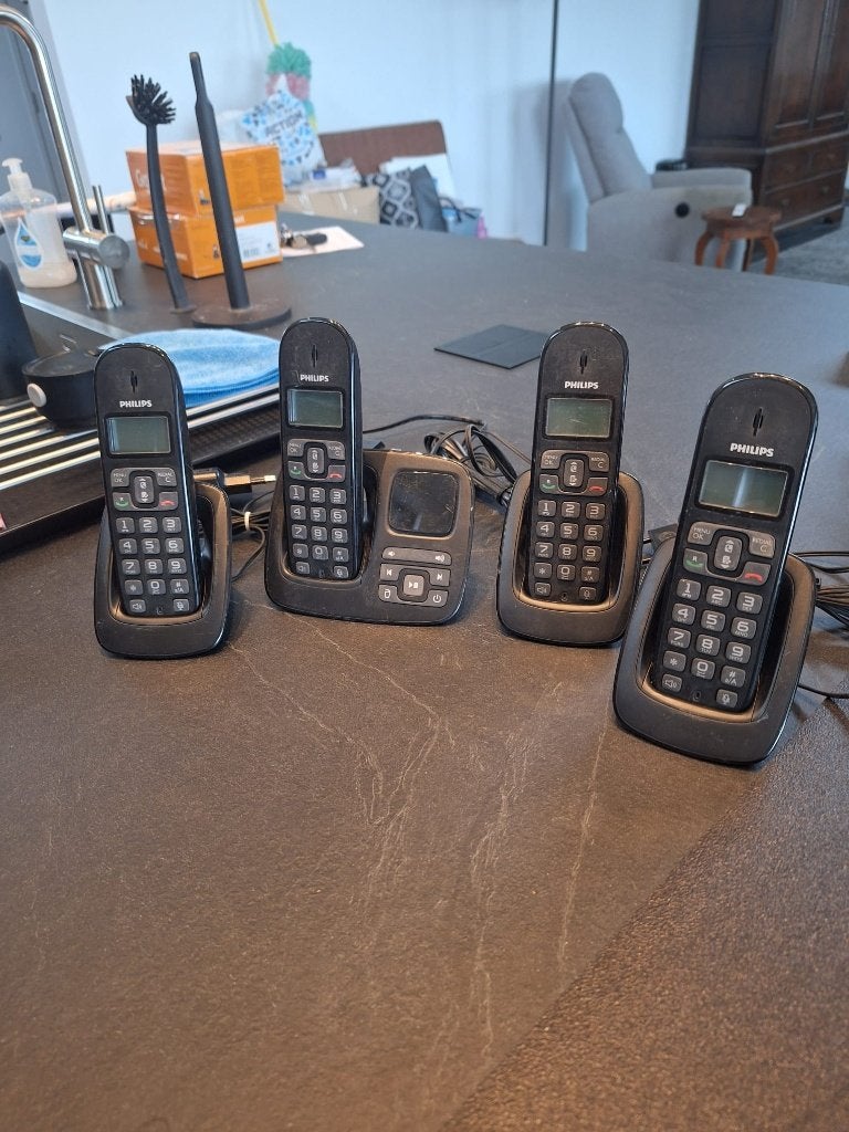 Philips CD 190 DECT (5 STATIONS), Telecommunicatie, Vaste telefoons | Handsets en Draadloos, Ophalen of Verzenden, Zo goed als nieuw