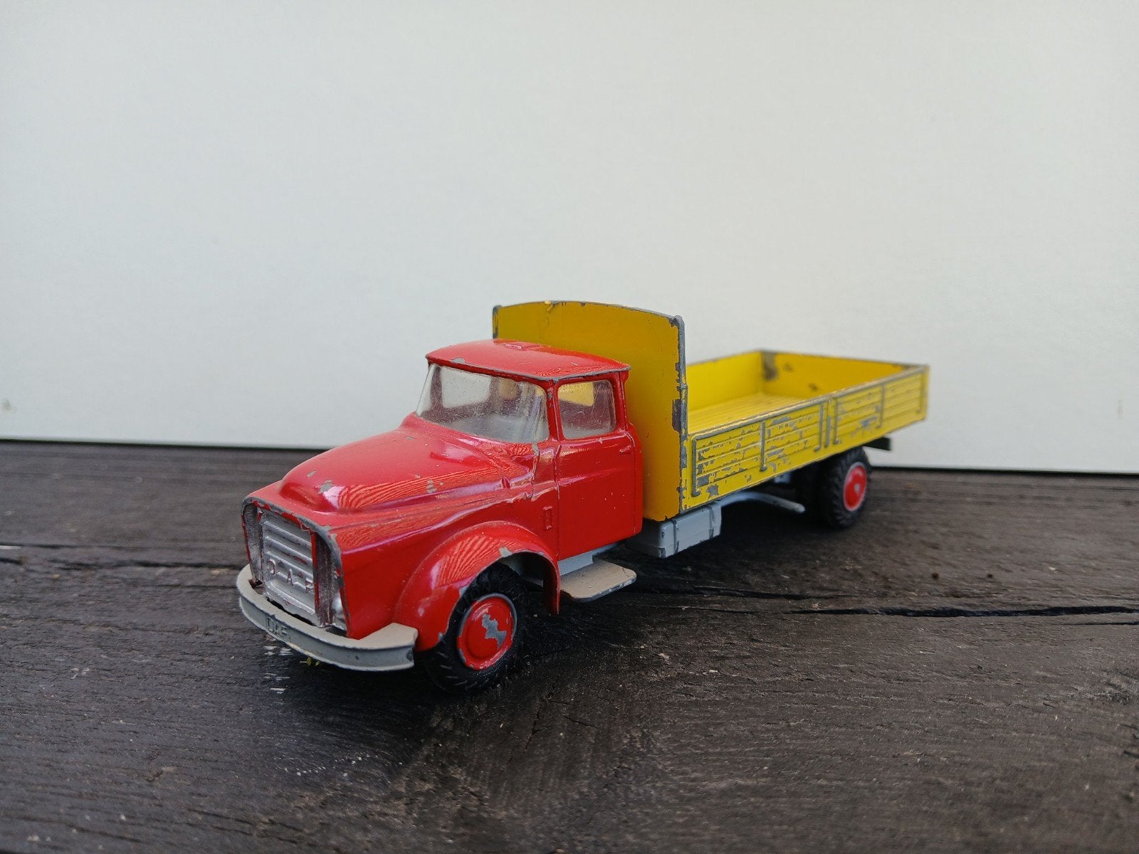 Lion Car DAF torpedo bakwagen., Ophalen of Verzenden, Gebruikt, Bus of Vrachtwagen, Lion Toys