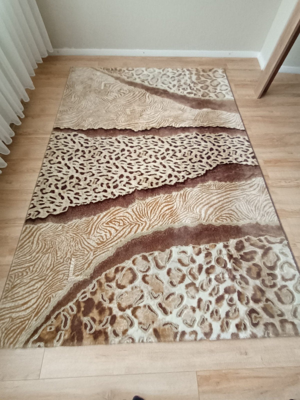 2x Şehrazat Vloerkleed. Zo goed als nieuw., Ophalen, Dierenprint, Modern, Exotisch, 150 tot 200 cm, 200 cm of meer