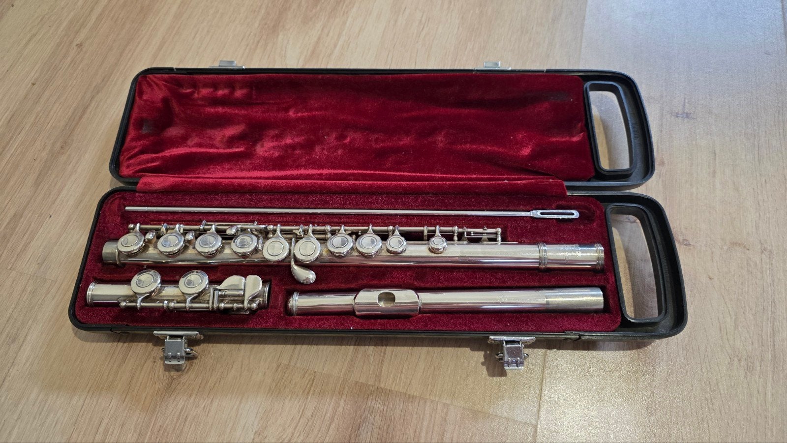 dwarsfluit Yamaha YFL-211S, Muziek en Instrumenten, Blaasinstrumenten | Dwarsfluiten en Piccolo's, Ophalen of Verzenden, Gebruikt