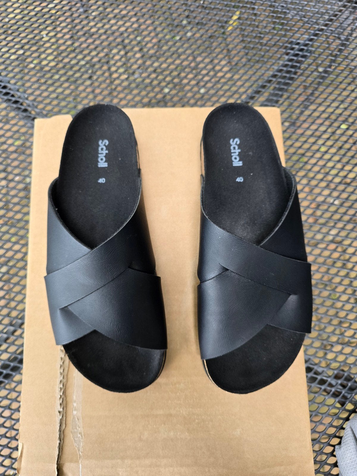 SCHOLL SLIPPERS | MT 40 | ZWART LEER | SUEDE VOETBED, Slippers, Scholl, Verzenden, Zwart