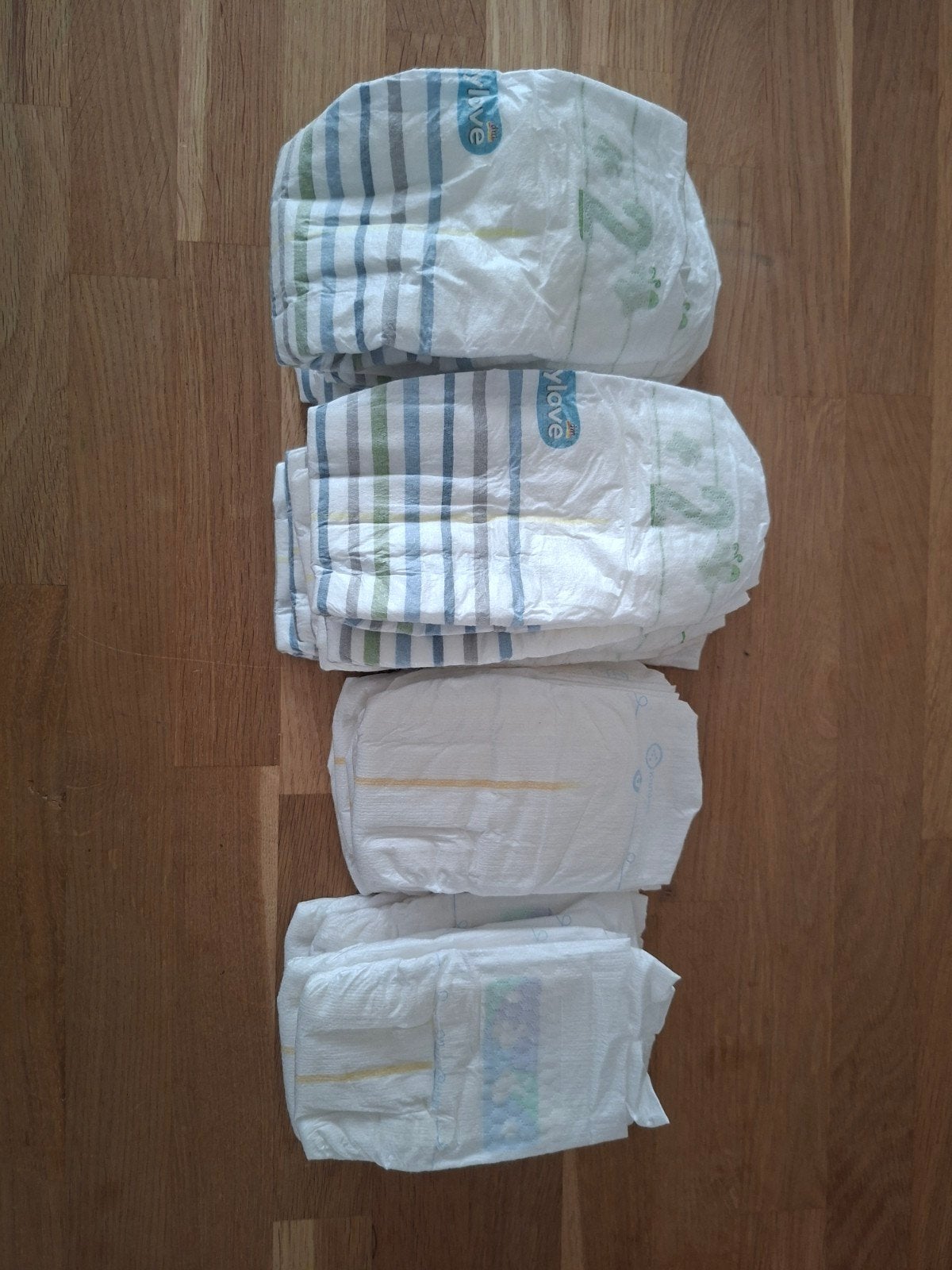 Luiers maat 0 15x maat 1 13x, Ophalen, Nieuw