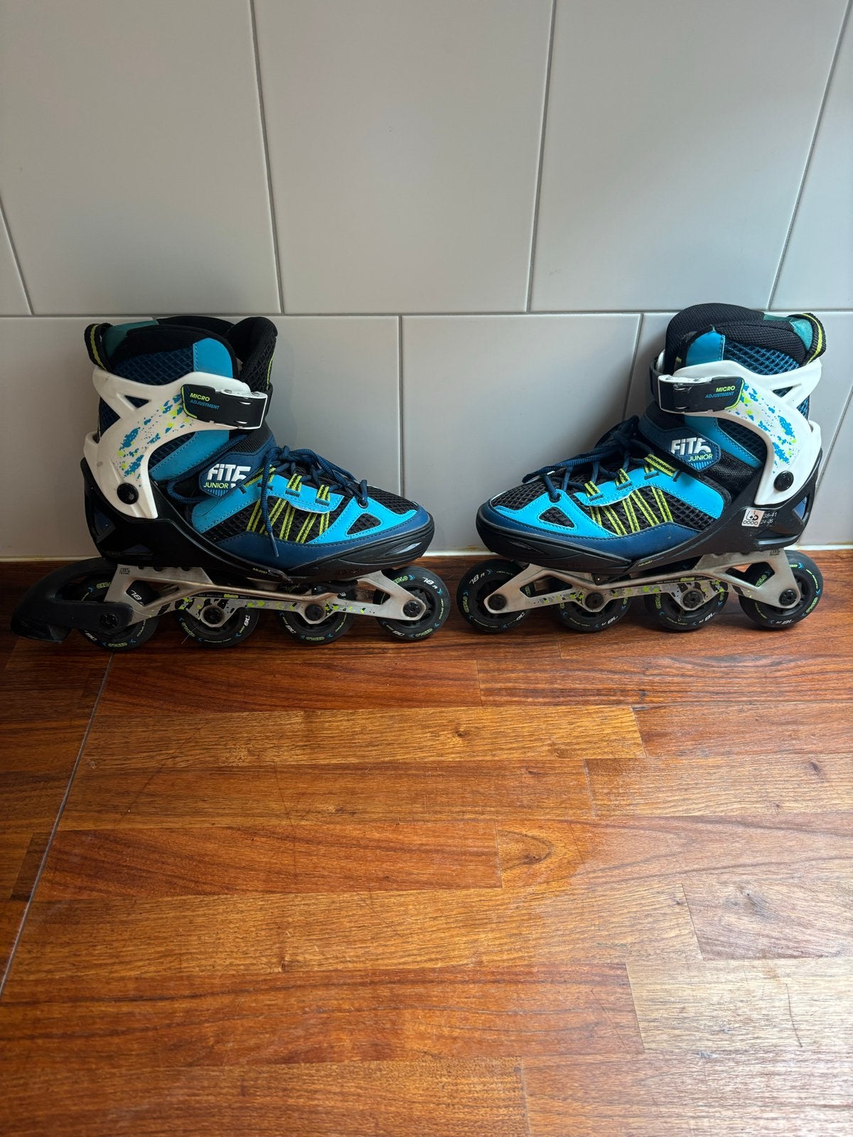 Verstelbare Skates Maat 38-41 - Blauw/Zwart, Overige merken, Kinderen, Ophalen of Verzenden, Inline skates 4 wielen