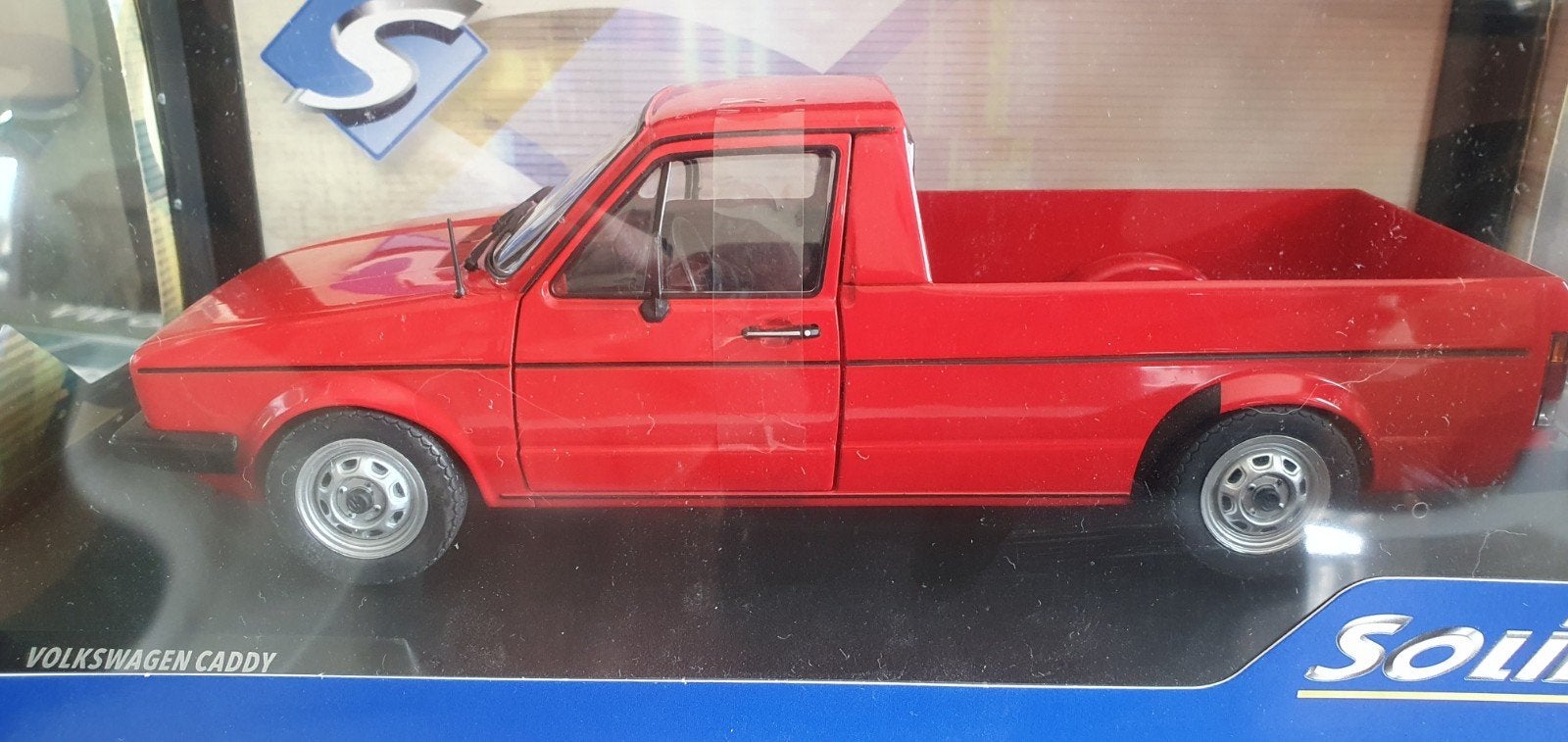 Te koop vw caddy schaalauto 1.18 in orginele doos, Hobby en Vrije tijd, Modelauto's | 1:18, Ophalen, Zo goed als nieuw