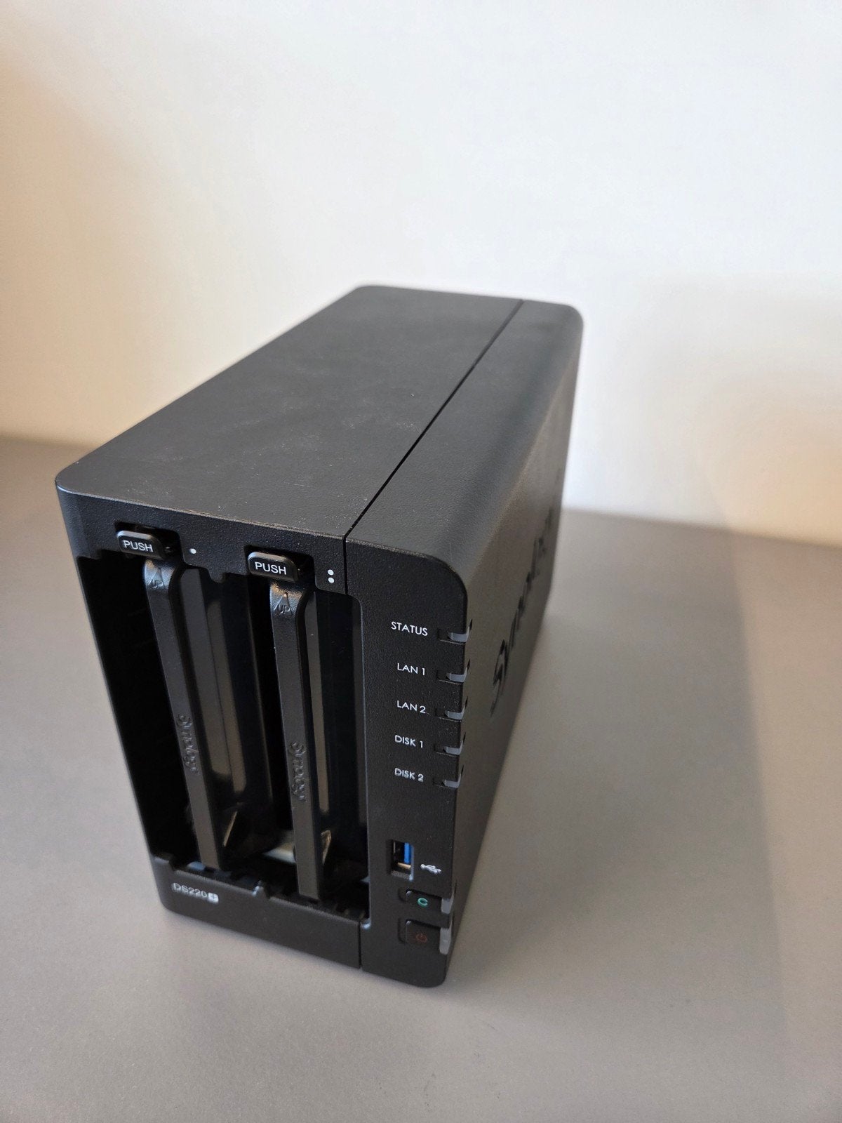3x Synology DS220+ NAS zonder schijven, 2GB RAM, Computers en Software, Ophalen of Verzenden, Gebruikt