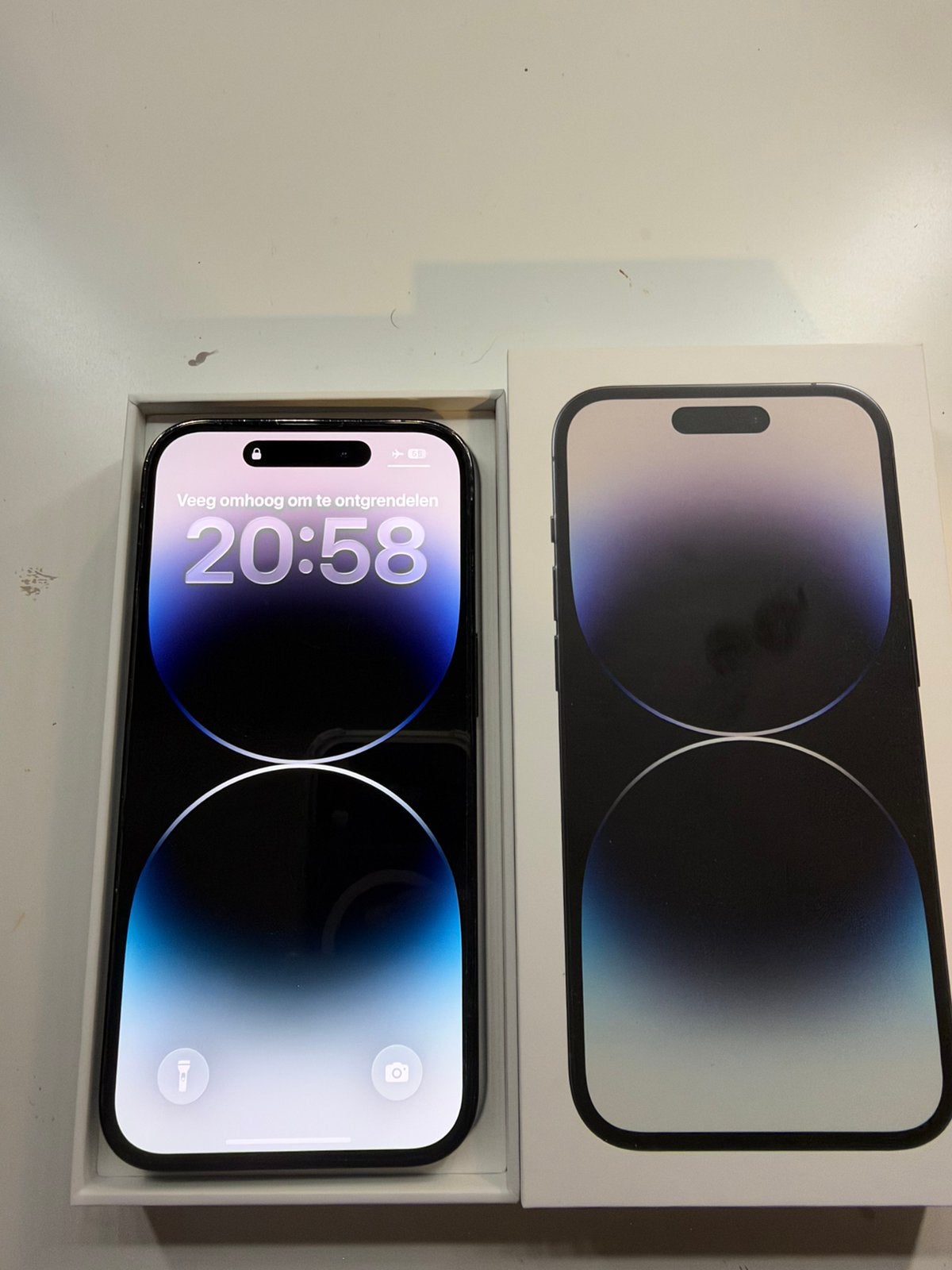 Apple iPhone 14 Pro, IPhone 14 Pro, Zwart, Zo goed als nieuw, Ophalen