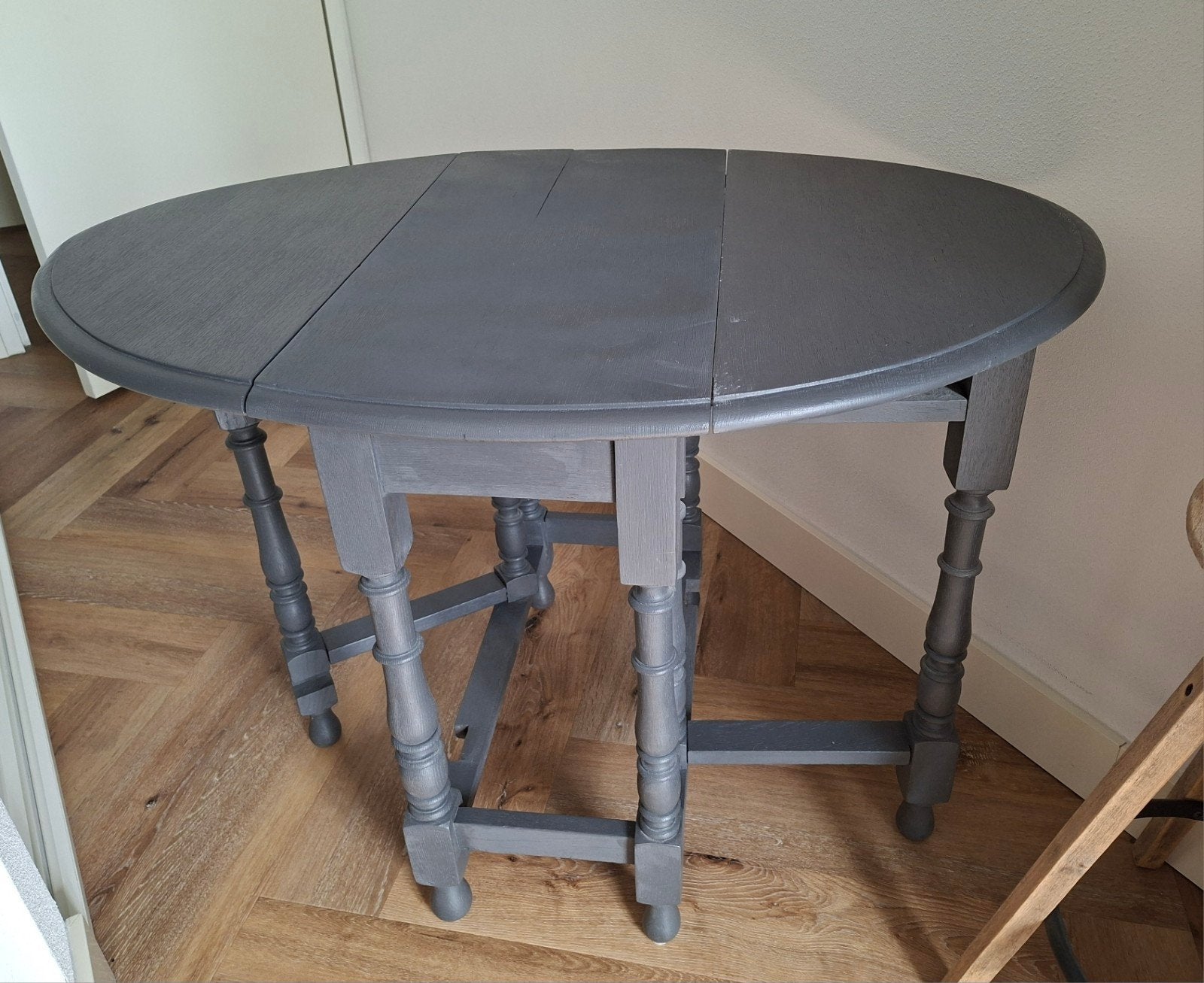 Klaptafel / Bijzettafel - Grijs, Gebruikt, 50 tot 100 cm, Tot twee personen, Klassiek, landelijk