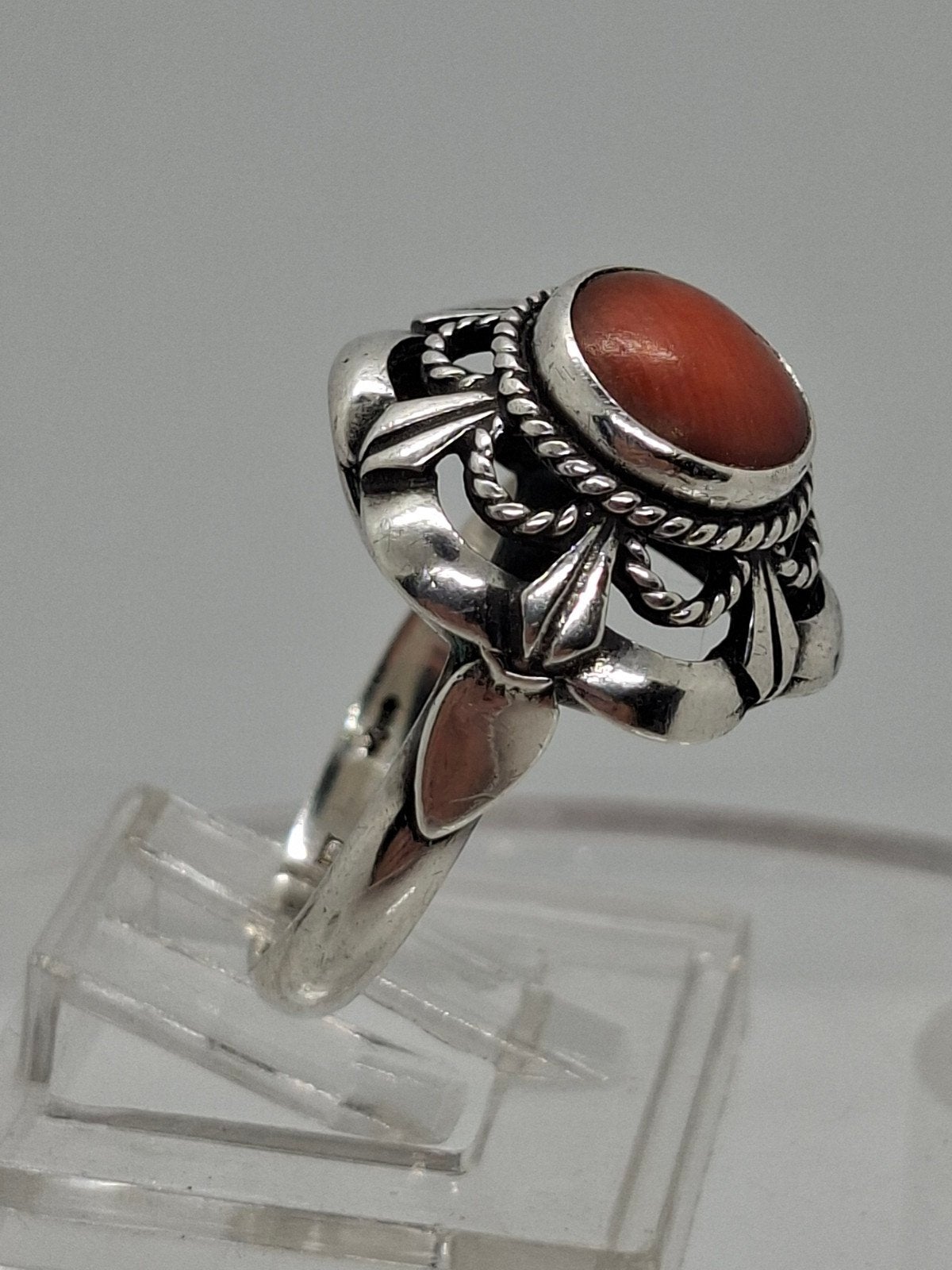Zilveren Vintage Ring met Bloedkoraal - Maat 50, Sieraden, Tassen en Uiterlijk, Ringen, Ophalen of Verzenden, Kleiner dan 17, Met edelsteen