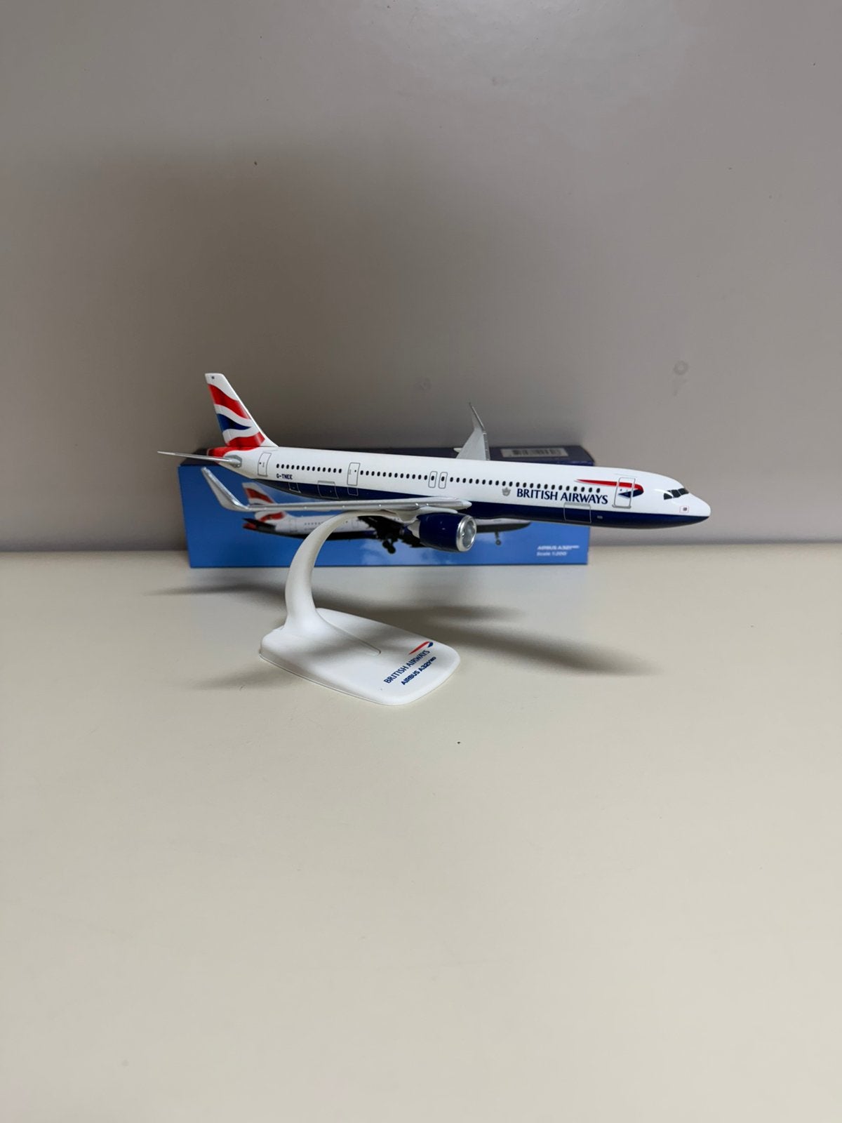 NIEUW! 1:200 schaalmodel British Airways Airbus a321neo, Ophalen of Verzenden, Nieuw, Schaalmodel