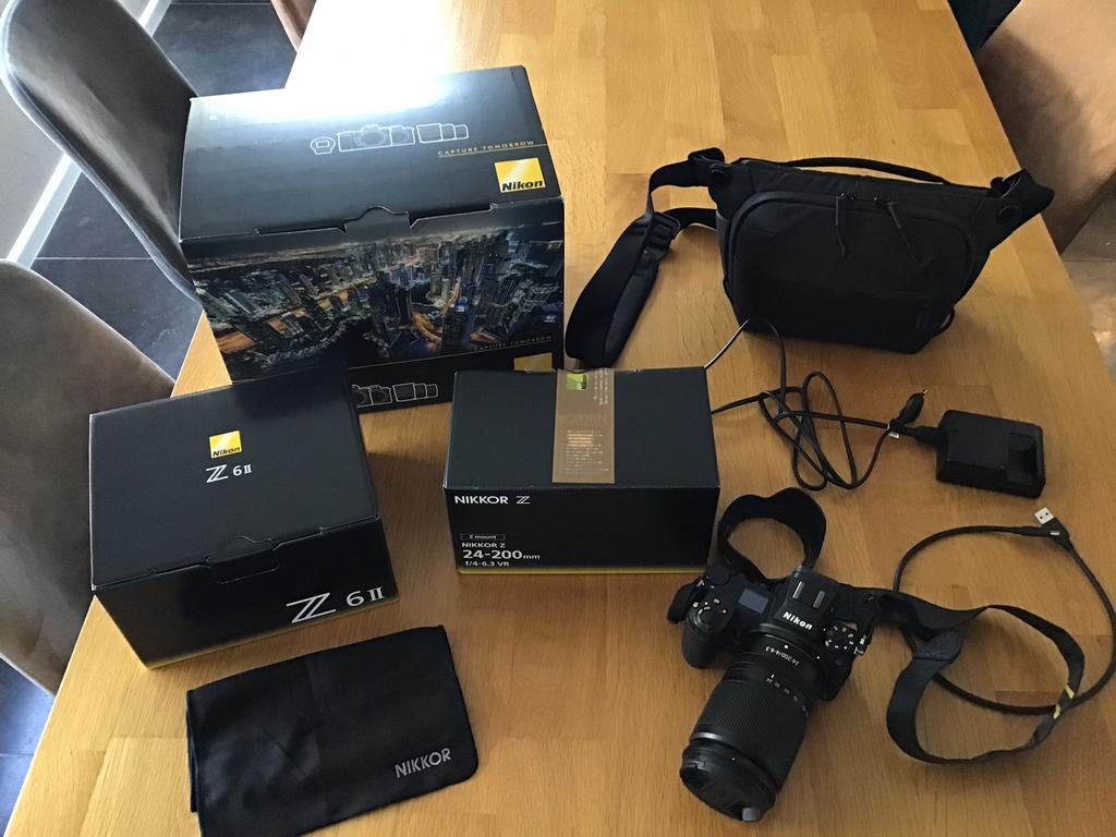 Nikon Z6 II + 24-200mm lens, Ophalen of Verzenden, Zo goed als nieuw, Nikon, 8 keer of meer