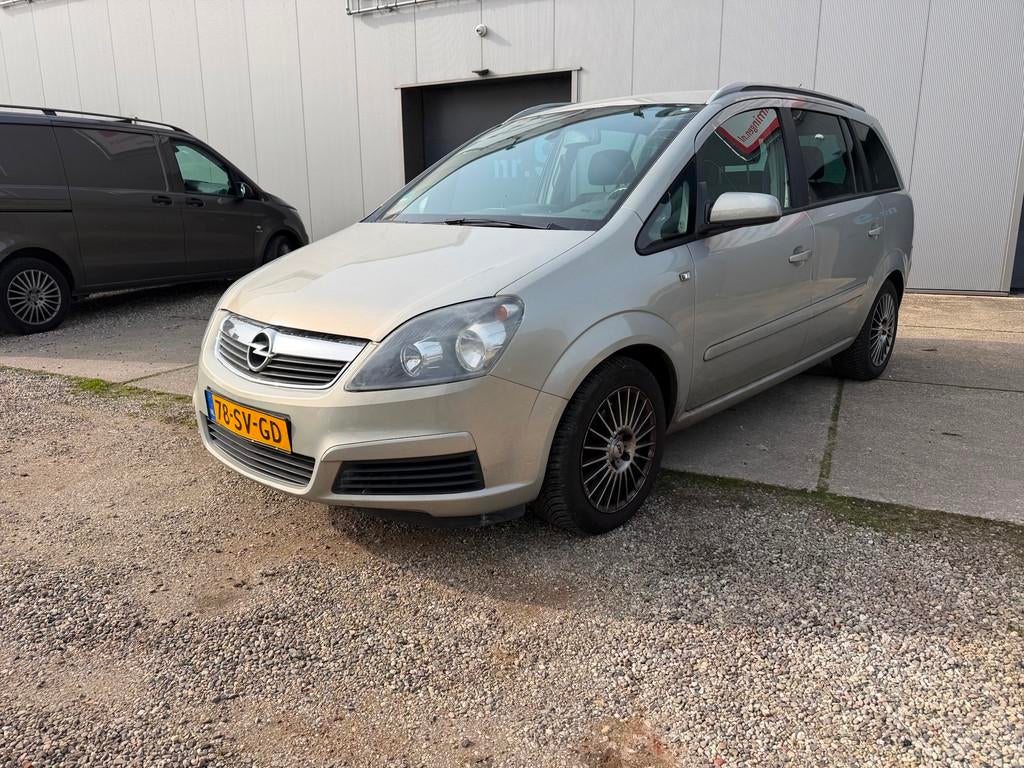 Opel Zafira 2.2 Executive, Voorwielaandrijving, Gebruikt, 4 cilinders, 150 pk