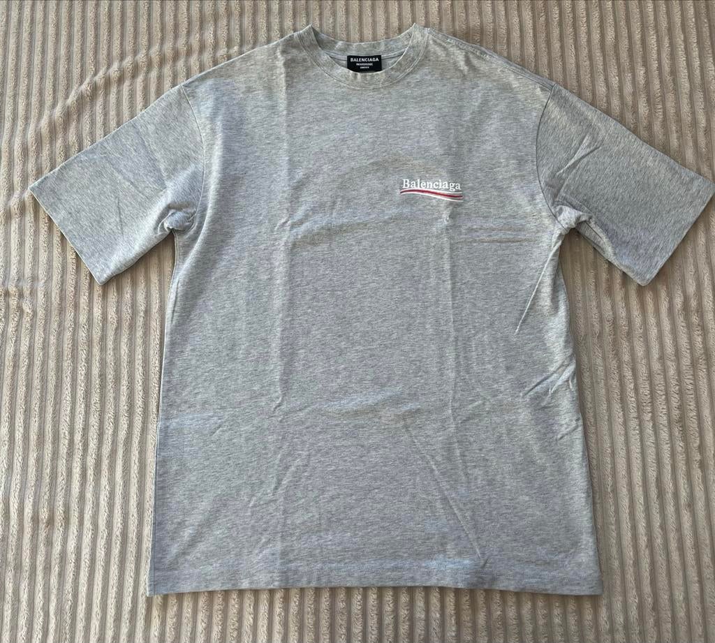 Balenciaga T-shirt met geborduurd logo - Zo goed als nieuw, Ophalen of Verzenden, Zo goed als nieuw, Korte mouw, Maat 36 (S)