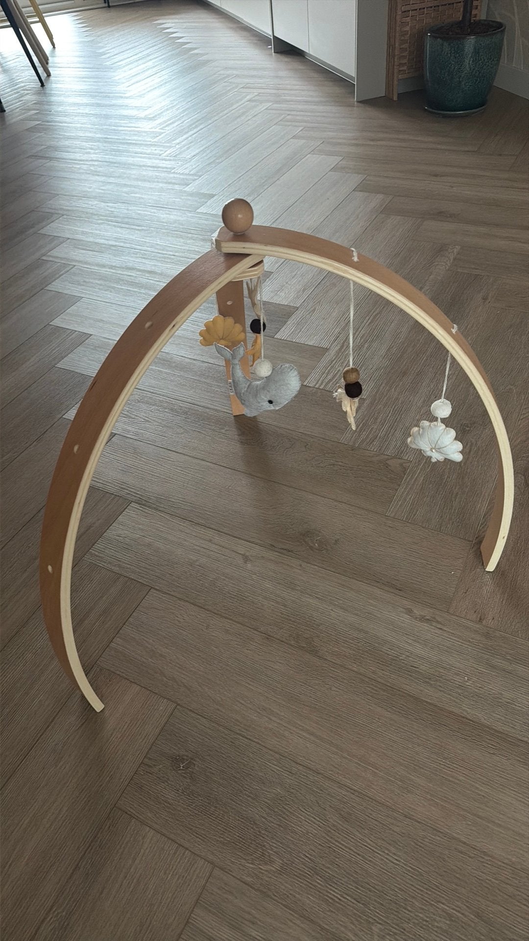 Babygym hout en vilt, Kinderen en Baby's, Speelgoed | Babyspeelgoed, Ophalen, Zo goed als nieuw, Babygym