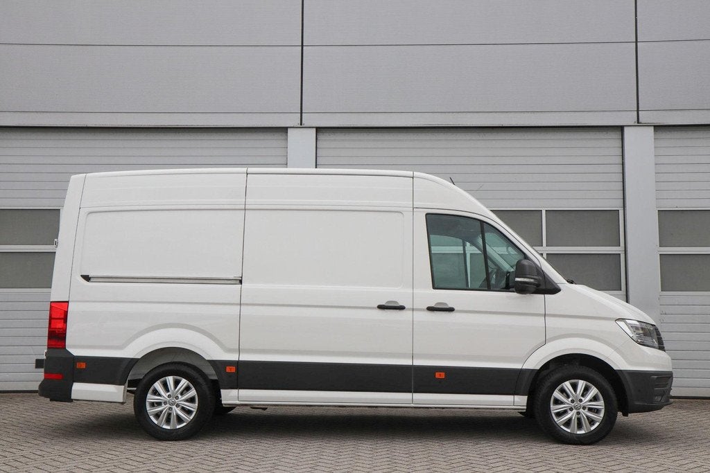 Volkswagen Crafter 35 2.0 TDI 177pk AUT L3H3 Exclusive | LED, 12 maanden, Stof, Gebruikt, 4 cilinders
