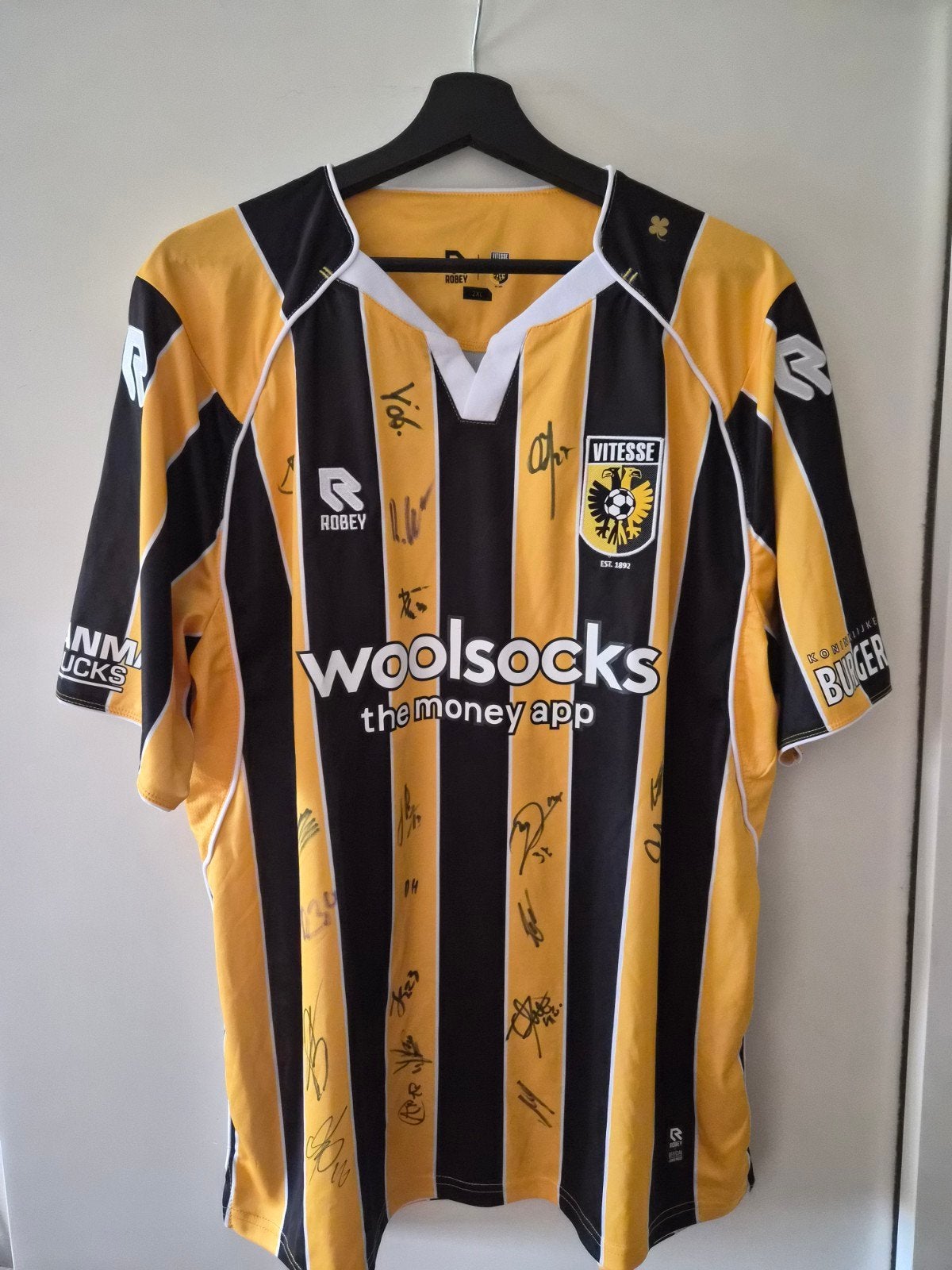 Gesigneerd Vitesse thuisshirt - seizoen 25/26, Groter dan maat XL, Gebruikt, Shirt, Robey Sportswear