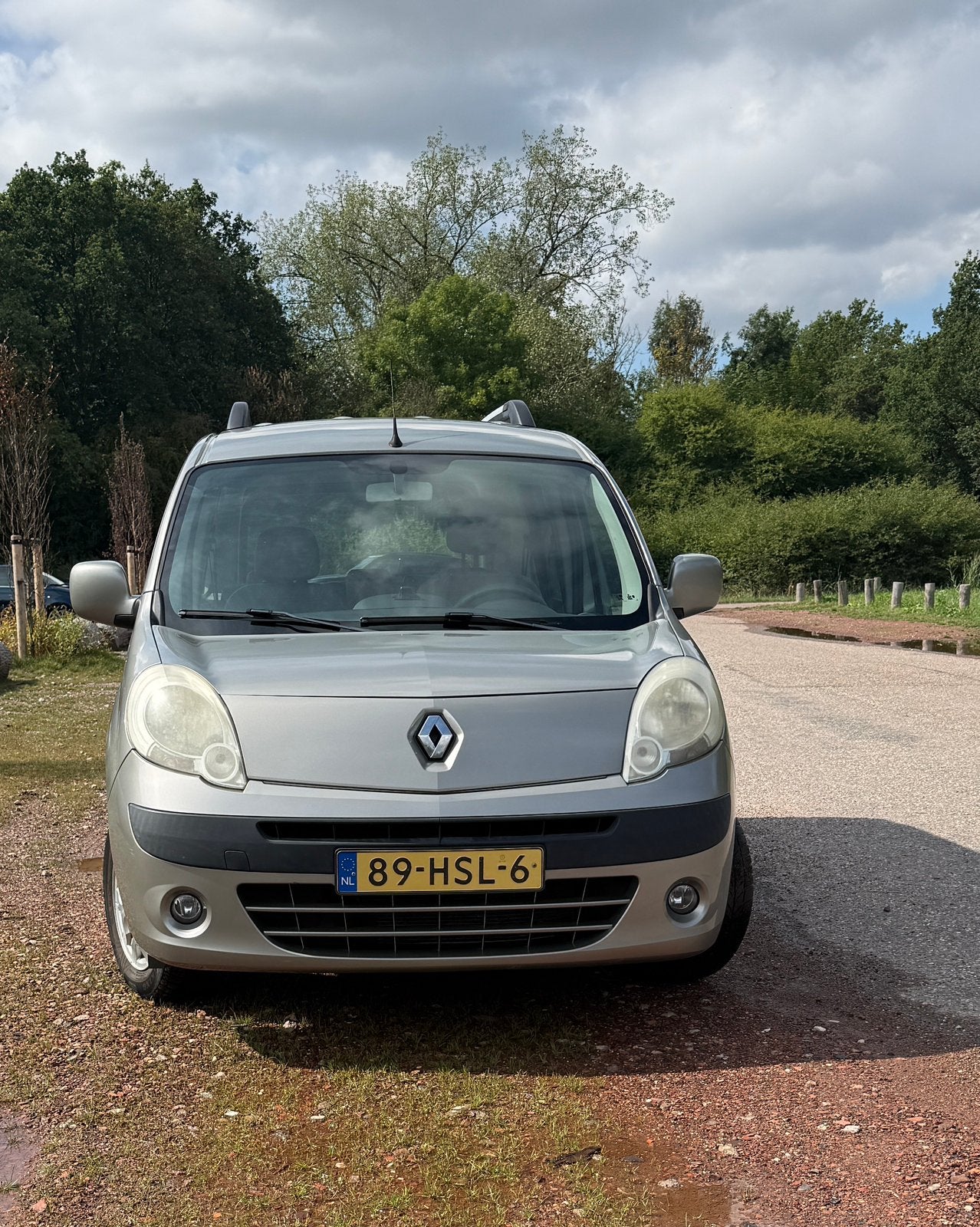 Renault Kangoo 1.6 16V 78KW Family 2009 Grijs, Auto's, 4 cilinders, Beige, Origineel Nederlands, 75 €/maand