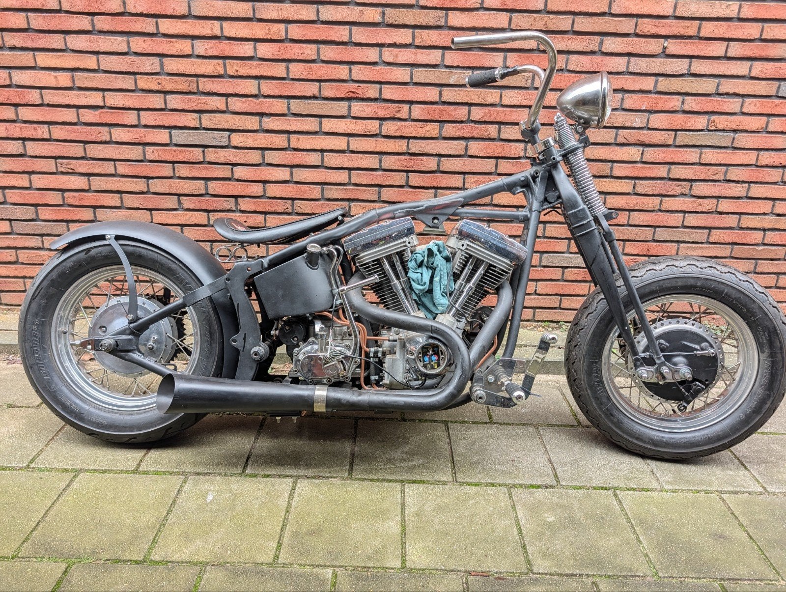Project: 1984 FXST Softail met springer, Motoren, Ophalen, Gereviseerd