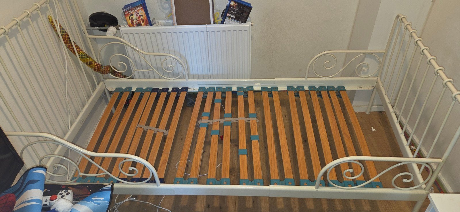 Gratis eenpersoonsbed met lattenbodem, Gebruikt, 90 cm, Eenpersoons, Wit