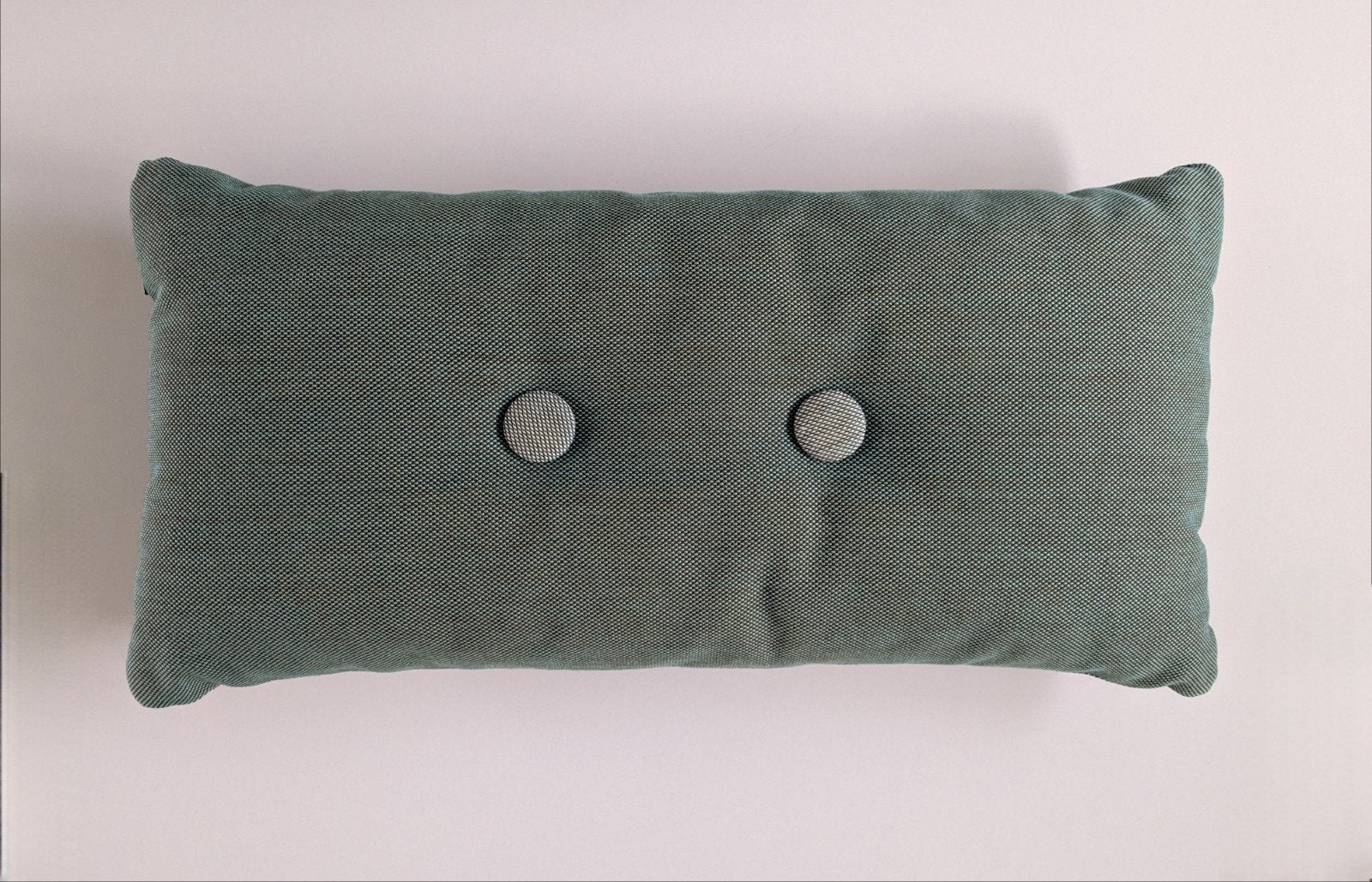 Hay 2 Dots cushion Kvadrat Steelcut Trio groen, Huis en Inrichting, Zo goed als nieuw, Rechthoekig, Groen, Inclusief binnenkussen