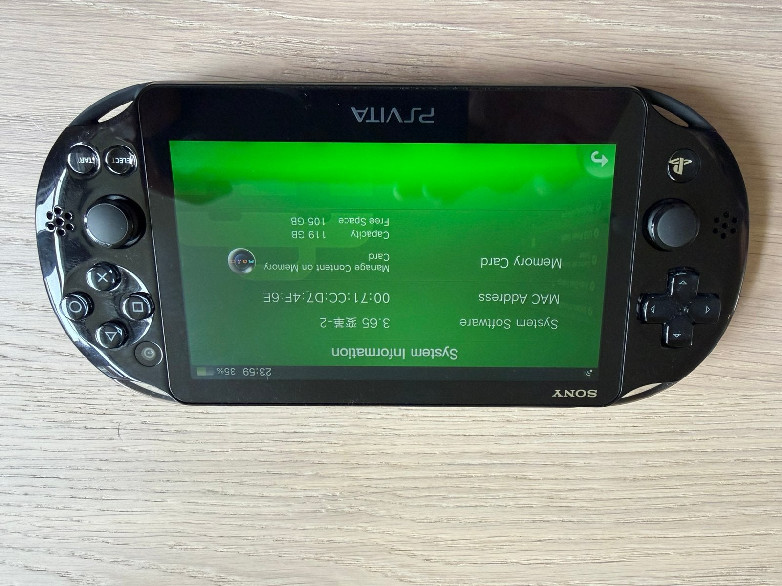 PS Vita Slim PCH-2001, Spelcomputers en Games, Verzenden, Gebruikt, Zwart