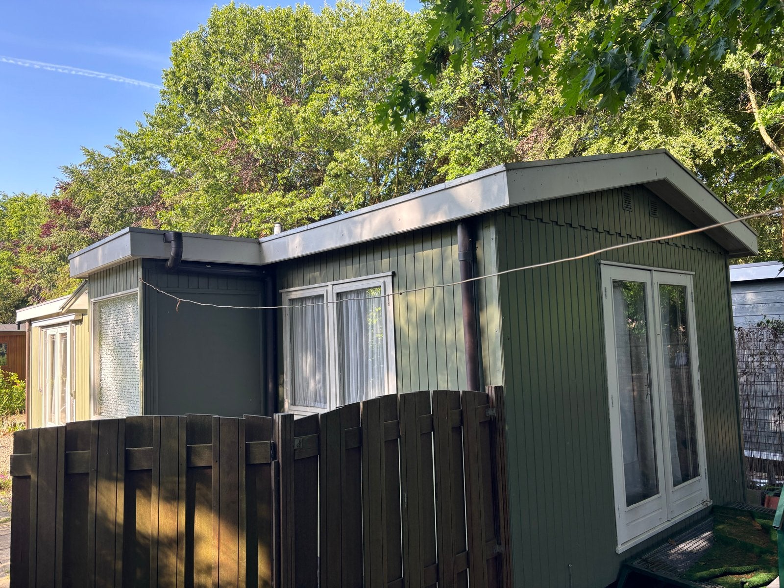 Comfortabel houten chalet met 1 slaapkamer. ruime woonkamer!, Caravans en Kamperen, Stacaravans, Tot en met 3