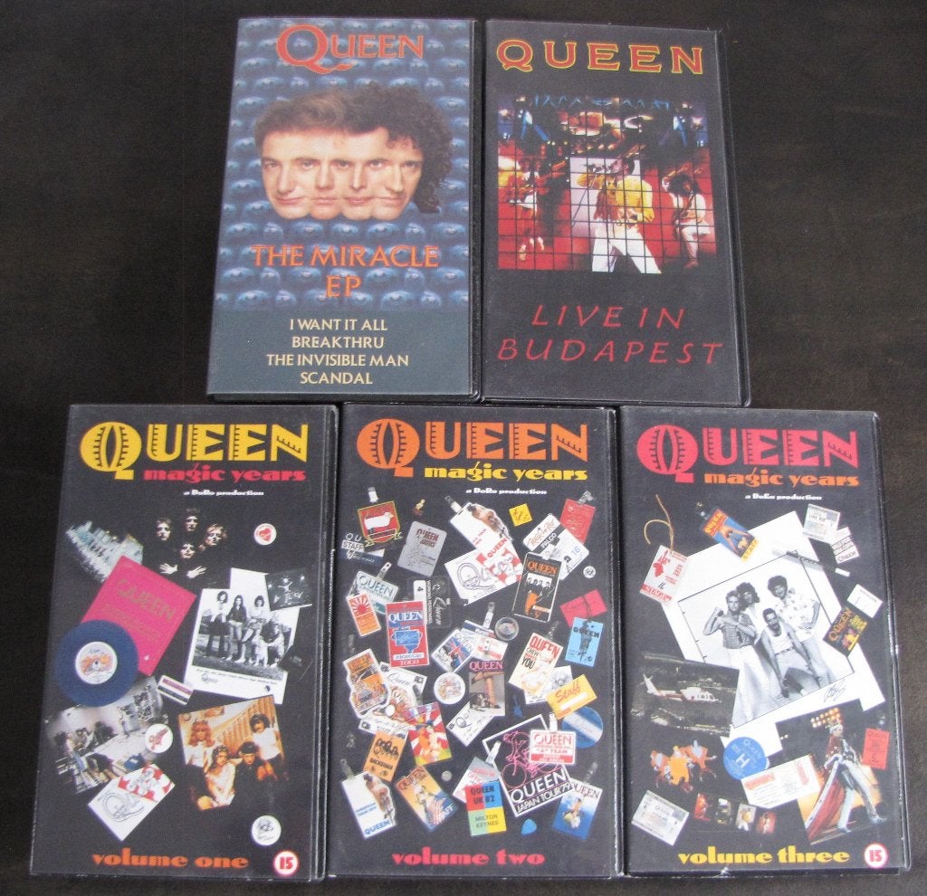 5 videobanden Queen zie foto`s en tekst, Alle leeftijden, Ophalen, Gebruikt, Muziek en Concerten