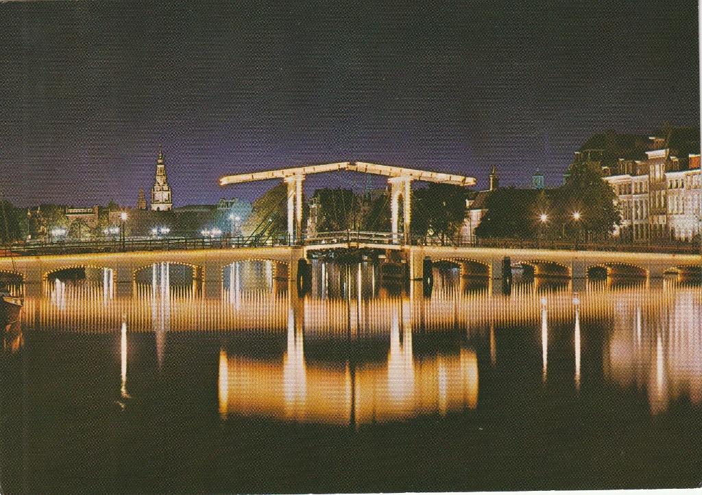 Ansichtkaart Amsterdam Magere brug over de Amstel (Nacht), Ophalen of Verzenden, 1980 tot heden, Ongelopen, Noord-Holland