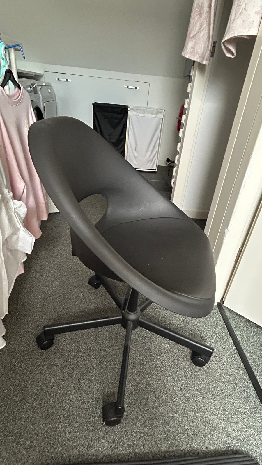 Ikea Bureaustoel LOBERGET / MALSKÄR zwart, Huis en Inrichting, Ophalen of Verzenden, Zo goed als nieuw, Zwart