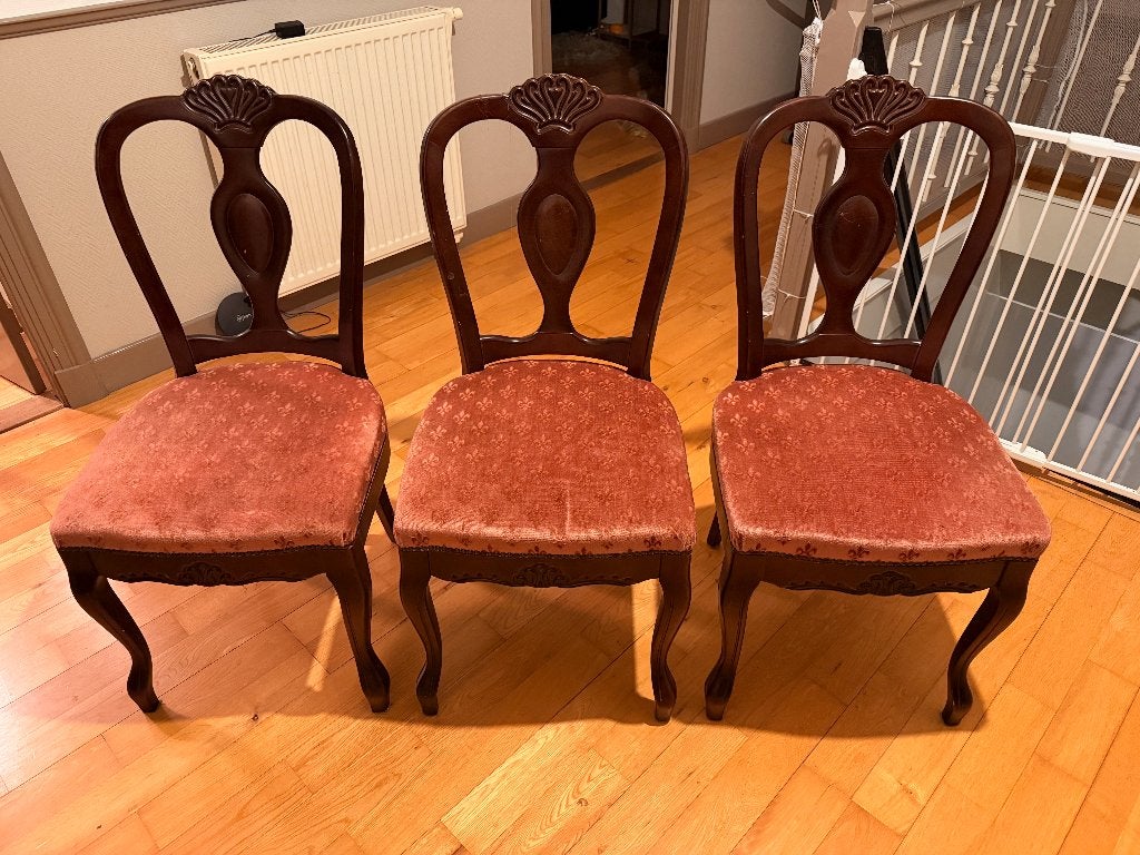 3 Klassieke Massief Houten Eetkamerstoelen Queen Anne stijl, Ophalen