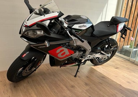 Aprilia RS4 50 - Sportieve 50cc schakelbrommer, Ophalen, 6 versnellingen, Maximaal 45 km/u, 50 cc