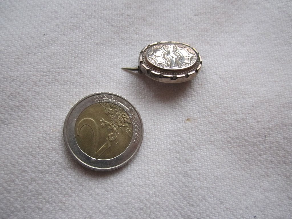 29.  Schitterende oude rouwbroche, Engeland,  zilver, Ophalen, Zilver, Broche