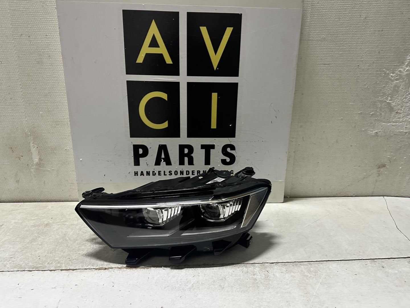 Koplamp Vw T Roc  Full led 2GA941035P Links, Gebruikt, -, Volkswagen, -