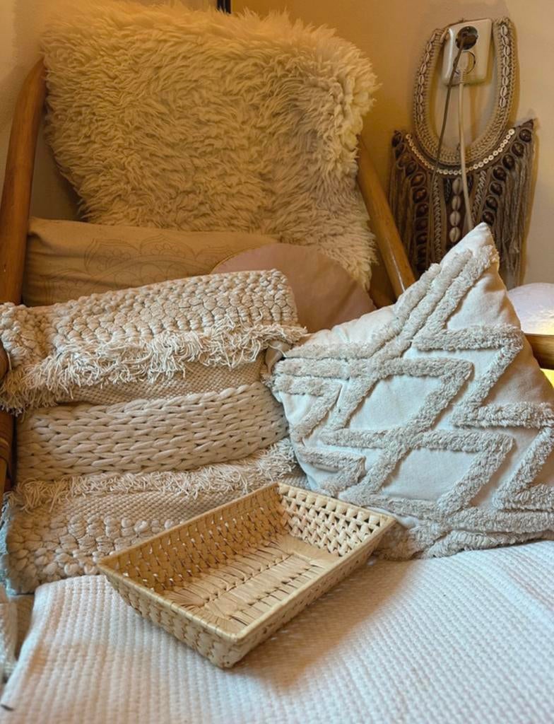 Gevlochten rotan mandje - rechthoekig model uit bali, Huis en Inrichting, Ophalen of Verzenden, Zo goed als nieuw