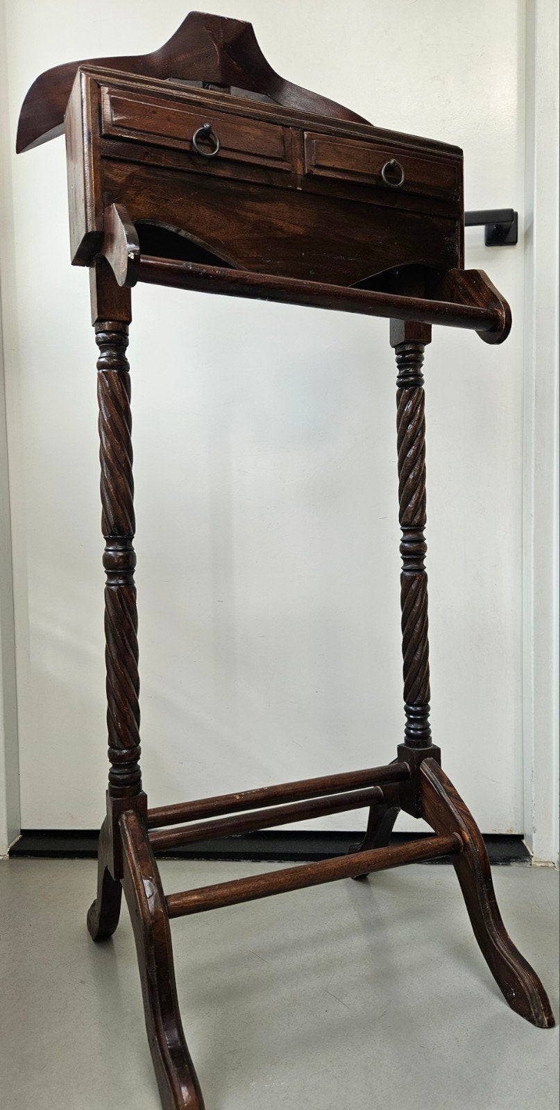 Klassieke Engelse Dressboy Valet stand Victoriaanse stijl, Ophalen