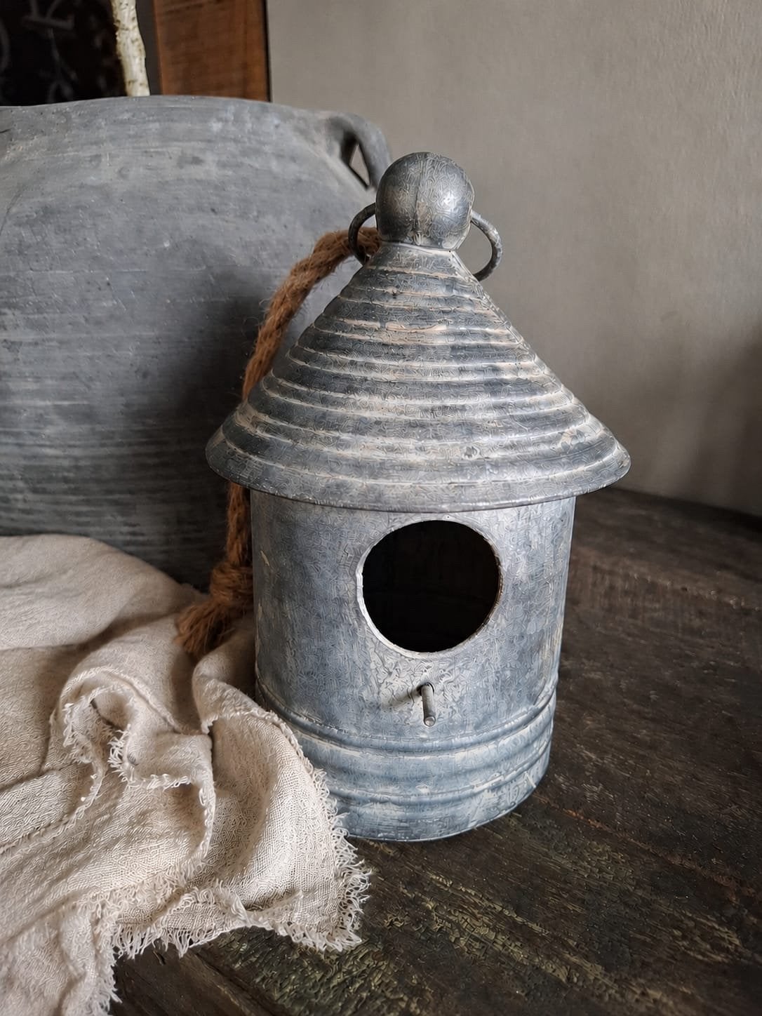 Decoratief vogelhuisje van verweerd zink, Ophalen of Verzenden, Zo goed als nieuw