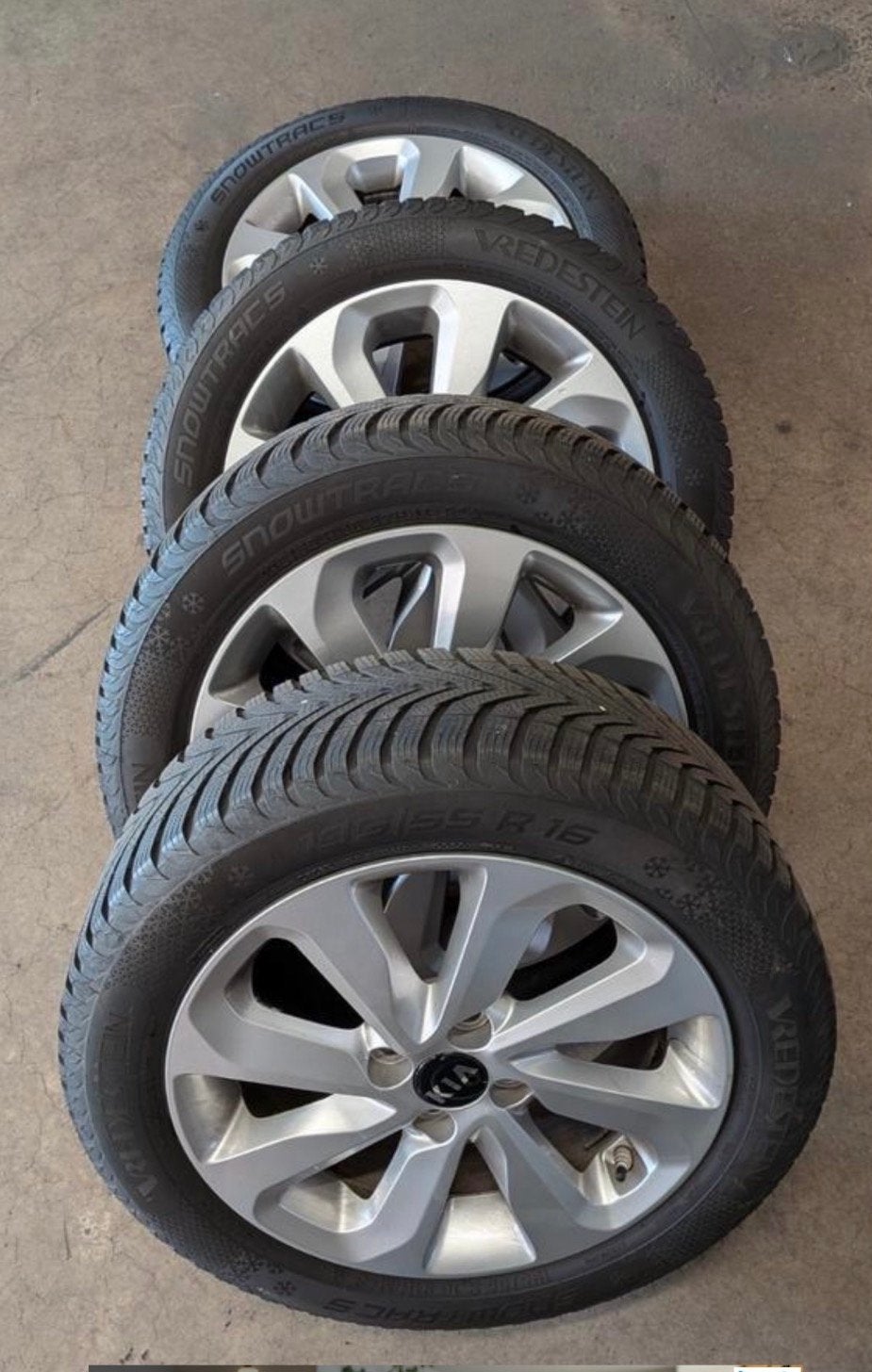Kia Rio Velgen Vredestein Snowtrac 165/55 R16, Ophalen, Gebruikt