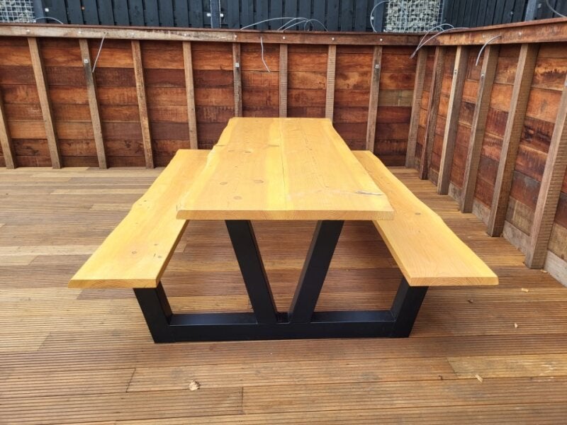 Picknicktafel staal en douglas/lariks hout. V frame Boomstam, Niet ingevuld, Niet ingevuld, Nieuw, Ophalen of Verzenden