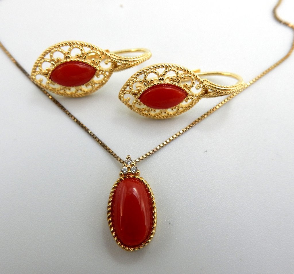 2 delige sieradenset collier en oorbellen met bloedkoraal, Nieuw, Ophalen of Verzenden, Met edelsteen, Rood