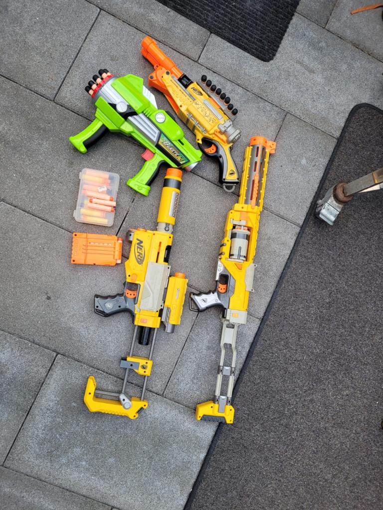 Nerf pistolen, Ophalen
